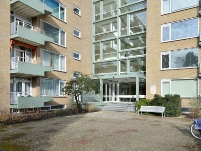 Elisabeth Brugsmaweg ONG, 's-Gravenhage