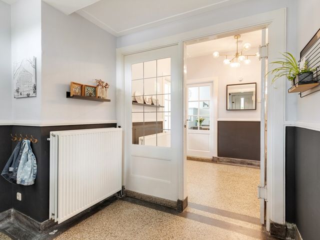 Oranjelaan 1, Waddinxveen