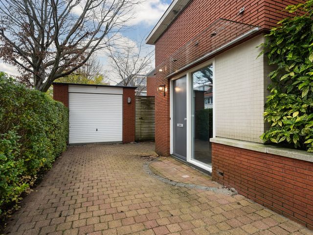 Beekjufferhof 1, 's-Gravenhage