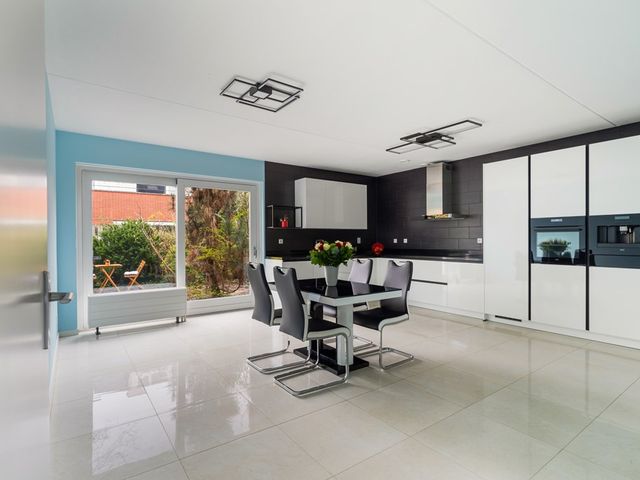 Beekjufferhof 1, 's-Gravenhage