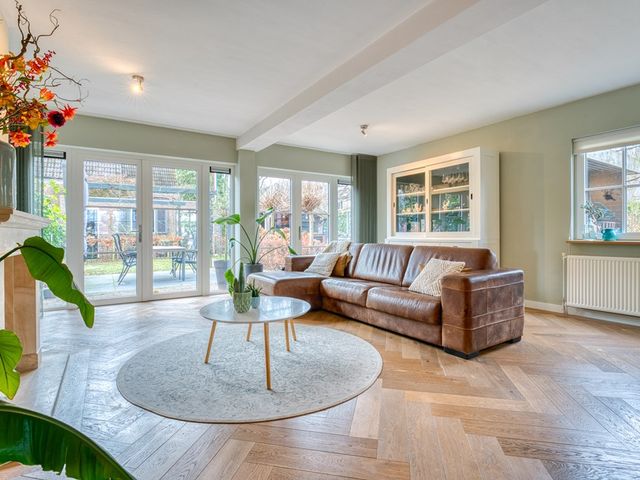 Bezaan 27, Veenendaal