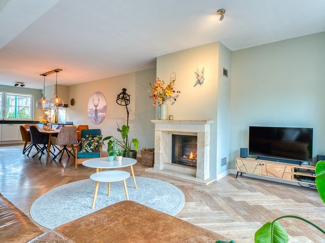 Bezaan 27, Veenendaal