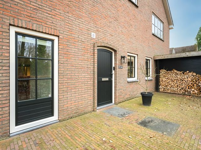 Bezaan 27, Veenendaal