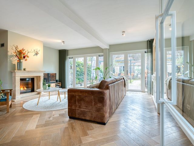 Bezaan 27, Veenendaal