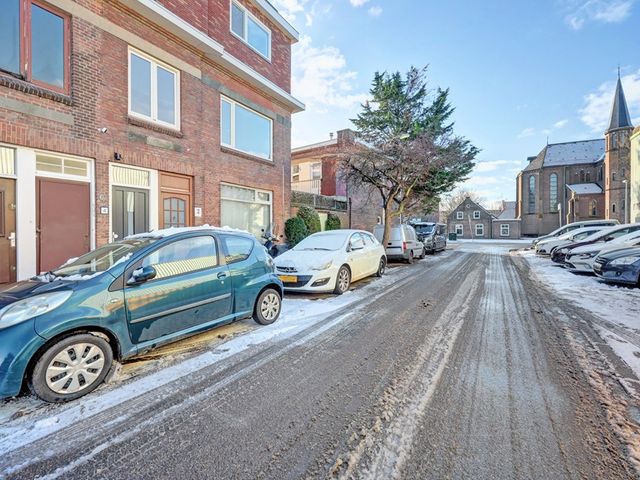 Burgemeester van der Veldestraat 4, Den Haag