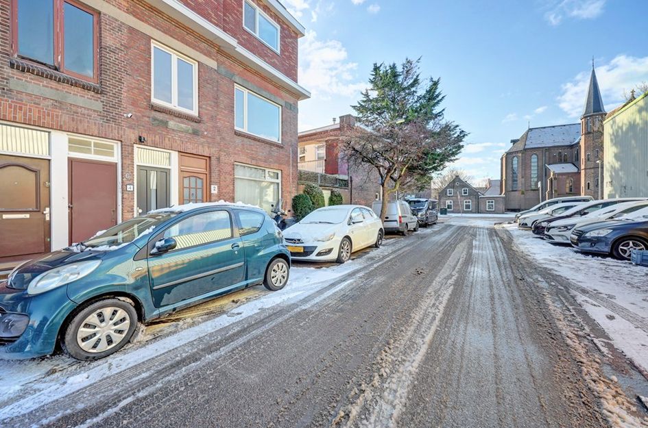 Burgemeester van der Veldestraat 4