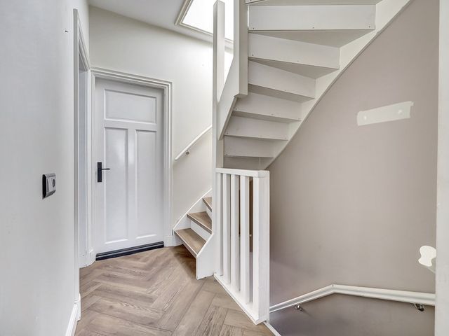 Burgemeester van der Veldestraat 4, Den Haag