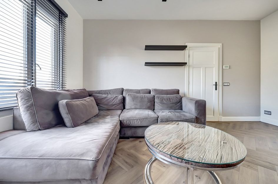 Burgemeester van der Veldestraat 4