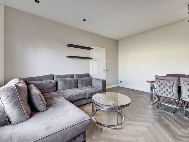 Burgemeester van der Veldestraat 4, Den Haag