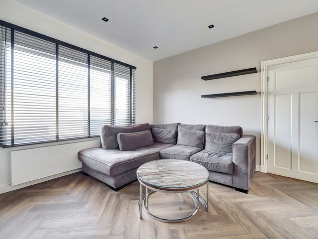 Burgemeester van der Veldestraat 4, Den Haag