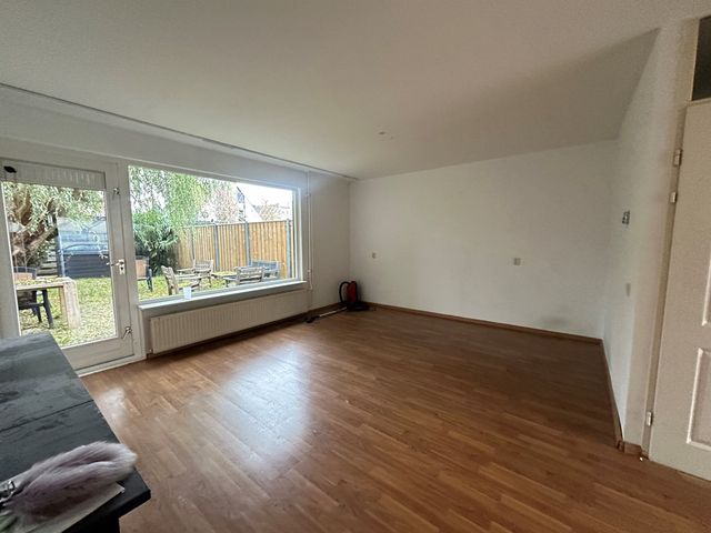 Lakenburg 42, Hoofddorp