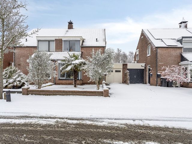 de Branden 21, Sprundel