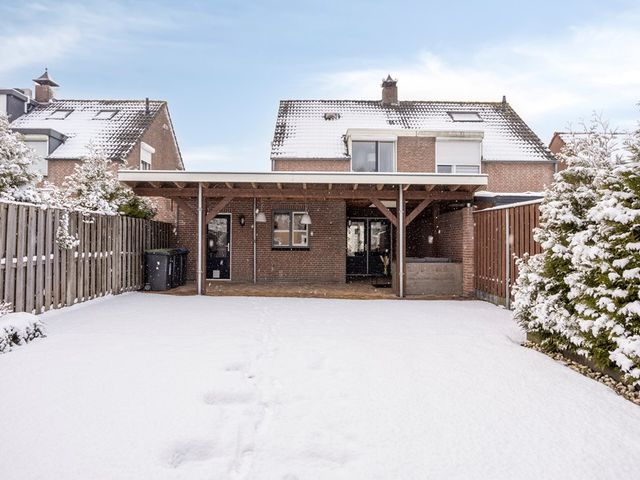 de Branden 21, Sprundel