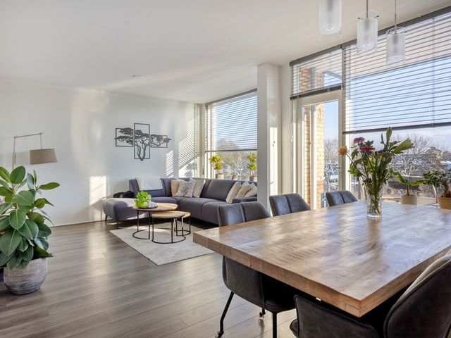 Zonnebloemstraat 128, Zwijndrecht