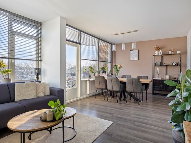 Zonnebloemstraat 128, Zwijndrecht