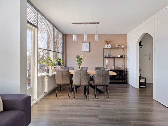 Zonnebloemstraat 128, Zwijndrecht