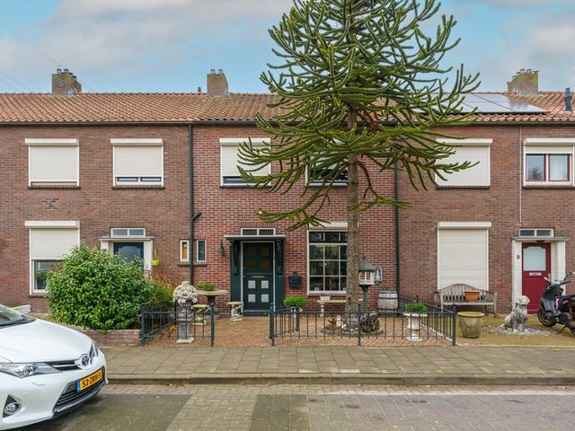 Loek Verstrijdenstraat 7, Best