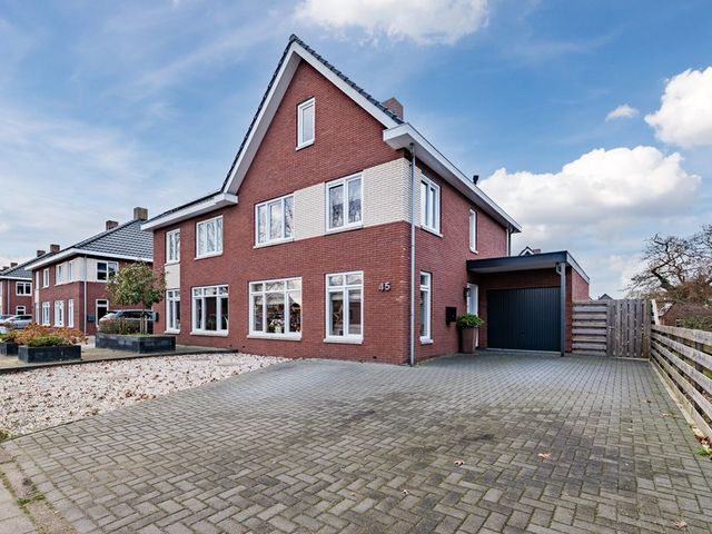 Feiko Clockstraat 45, Oude Pekela