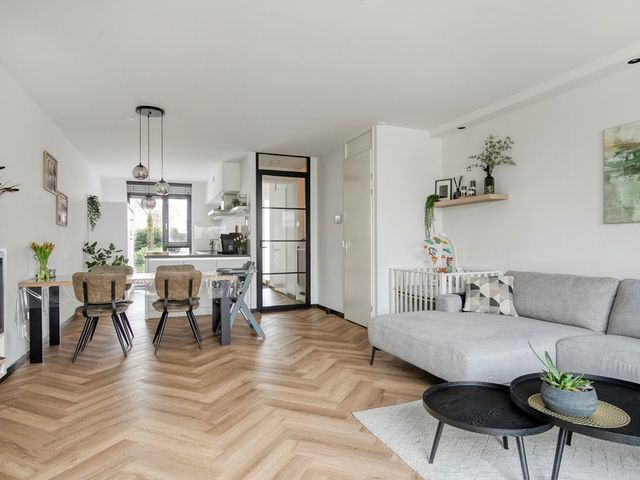 Lient 23, Hooglanderveen