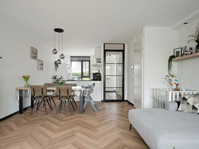 Lient 23, Hooglanderveen