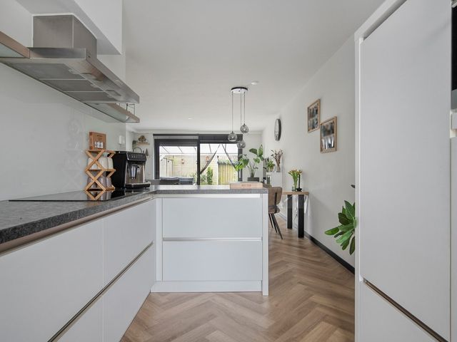 Lient 23, Hooglanderveen