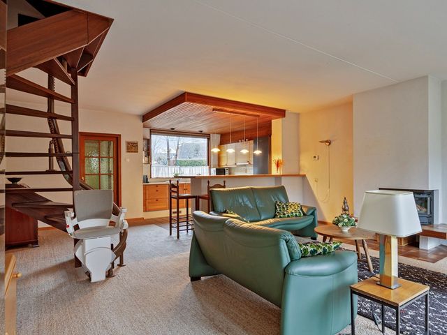 Fluitekruidzoom 8, Leiderdorp