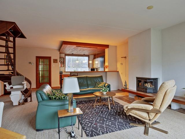 Fluitekruidzoom 8, Leiderdorp