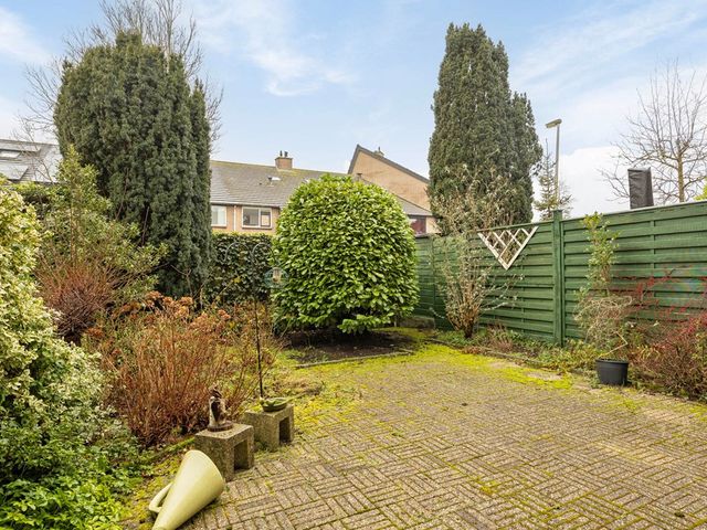 Fluitekruidzoom 8, Leiderdorp