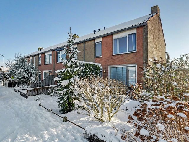 Ridder van Dorplaan 14, Zuid-Beijerland