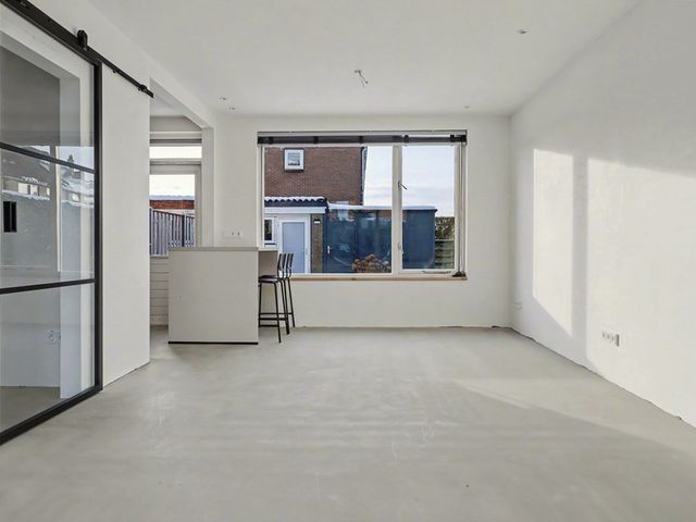 Ridder van Dorplaan 14, Zuid-Beijerland