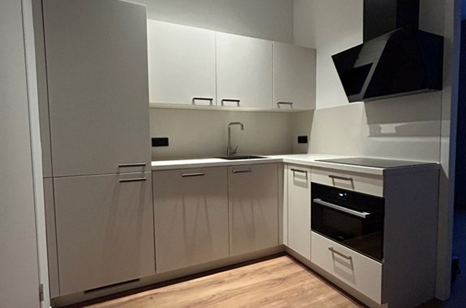 1e Middellandstraat 70B