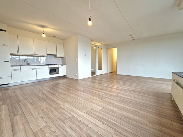 Generaal Eisenhowerplein 5F042, Rijswijk