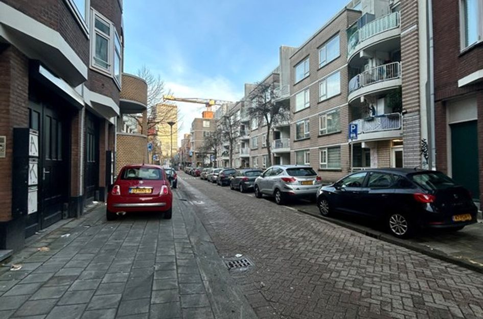 Gouvernestraat 121 01