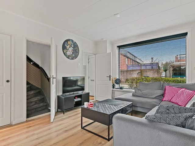 Jan van Galenstraat 25, De Lier