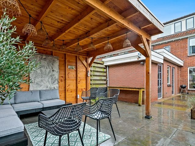 Jan van Galenstraat 25, De Lier