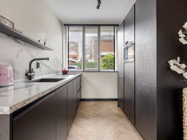 Burgemeester Snelplein 2, Moordrecht