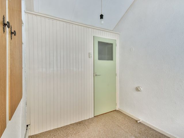 Van der Hoevenstraat 2, Wijngaarden