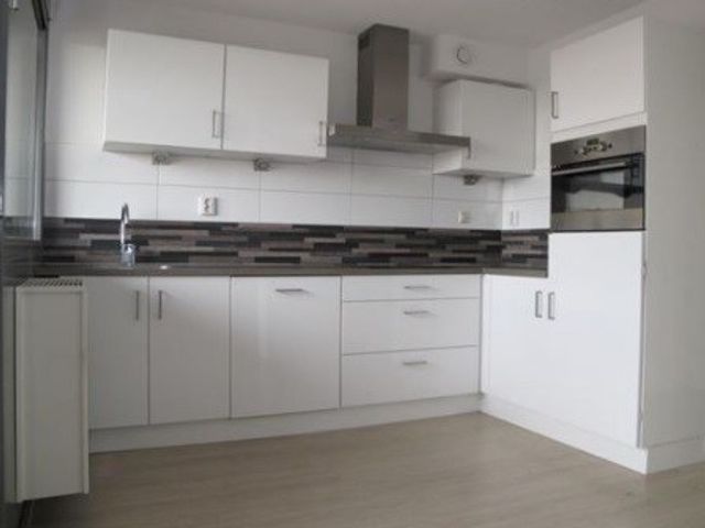 Akropolishof ONG, Delft