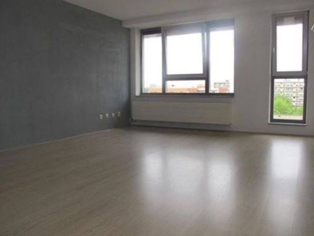 Akropolishof ONG, Delft