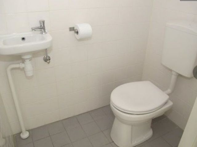 Akropolishof ONG, Delft