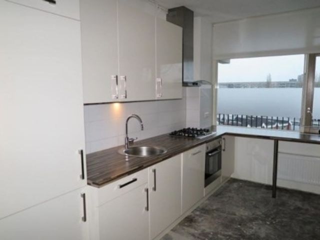 Niels Bohrplaats ONG, Rotterdam