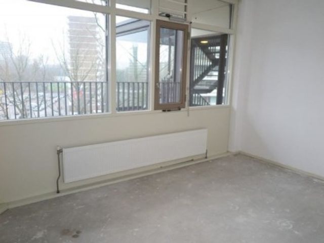 Niels Bohrplaats ONG, Rotterdam