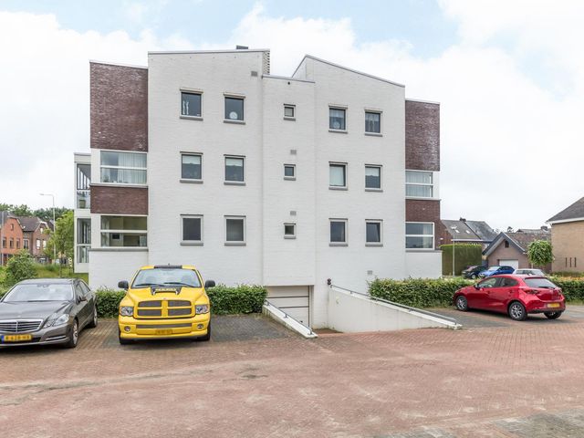 Romenkamp 44, Oirsbeek