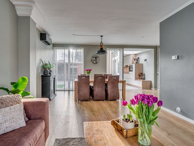 Graaf van Mansfeldstraat 8, Venlo