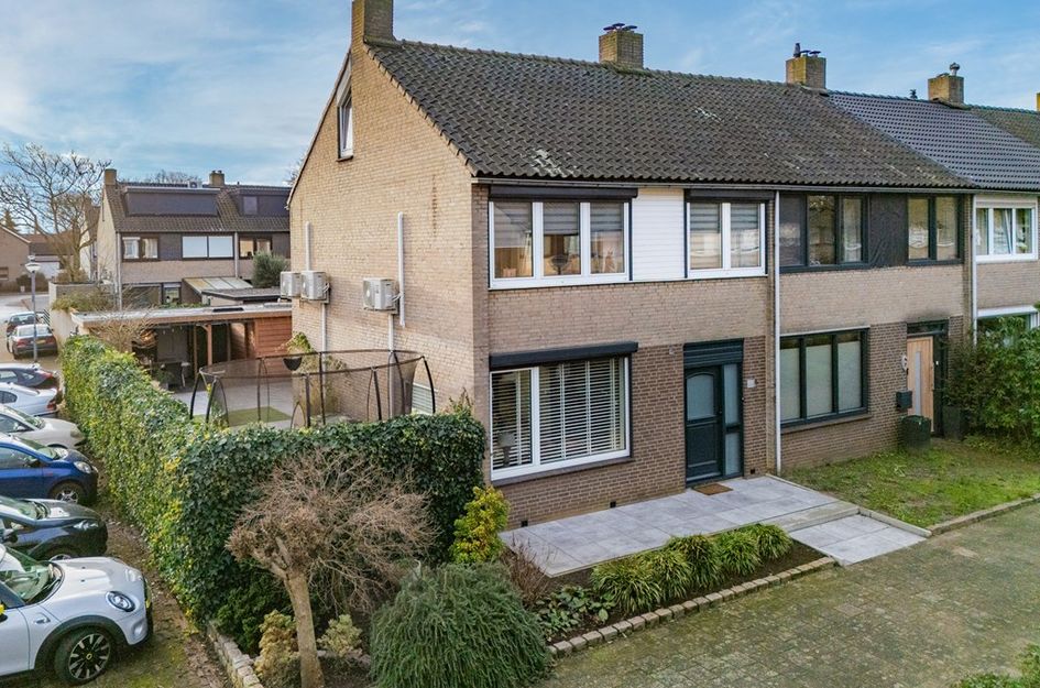 Graaf van Mansfeldstraat 8