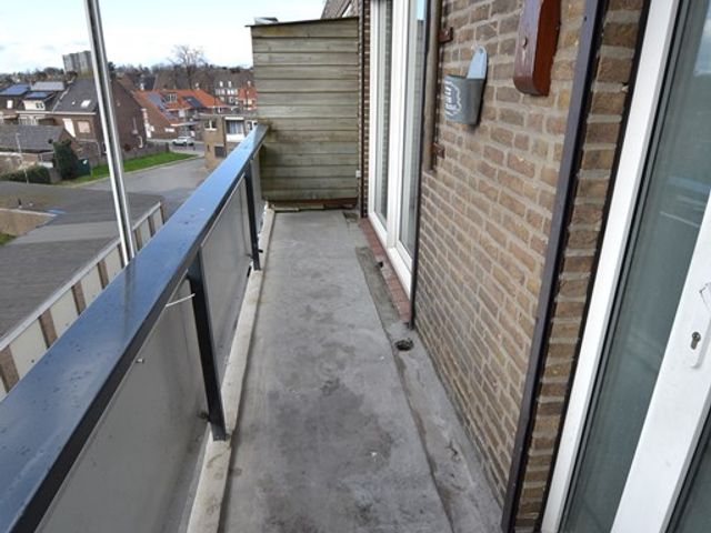 Monseigneur Feronstraat 36, Heerlen