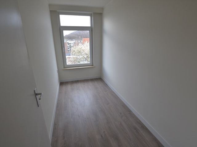 Monseigneur Feronstraat 36, Heerlen