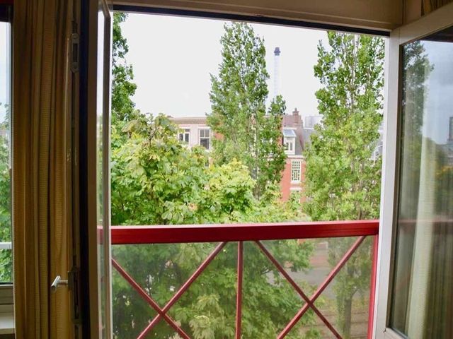 Waldeck Pyrmontkade 14, Den Haag