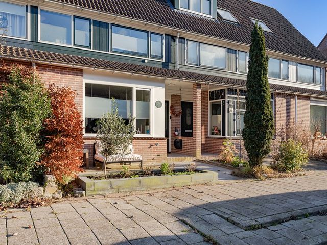 Rietzanger 92, Hoorn