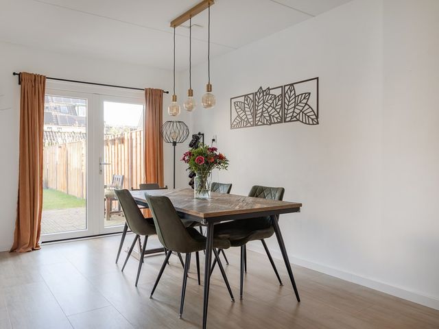 Rietzanger 92, Hoorn